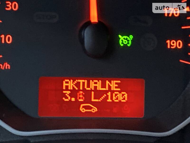 Вантажопасажирський фургон Renault Kangoo 2015 в Луцьку