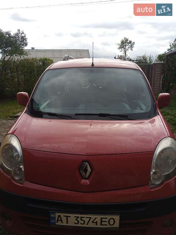 Минивэн Renault Kangoo 2008 в Косове