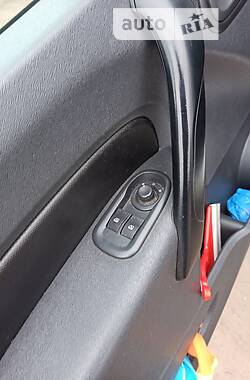 Грузовой фургон Renault Kangoo 2013 в 