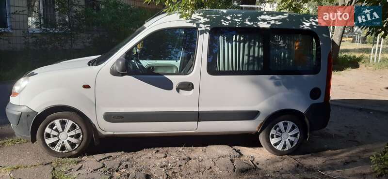 Минивэн Renault Kangoo 2003 в Славянске