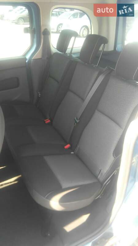 Минивэн Renault Kangoo 2015 в Черновцах