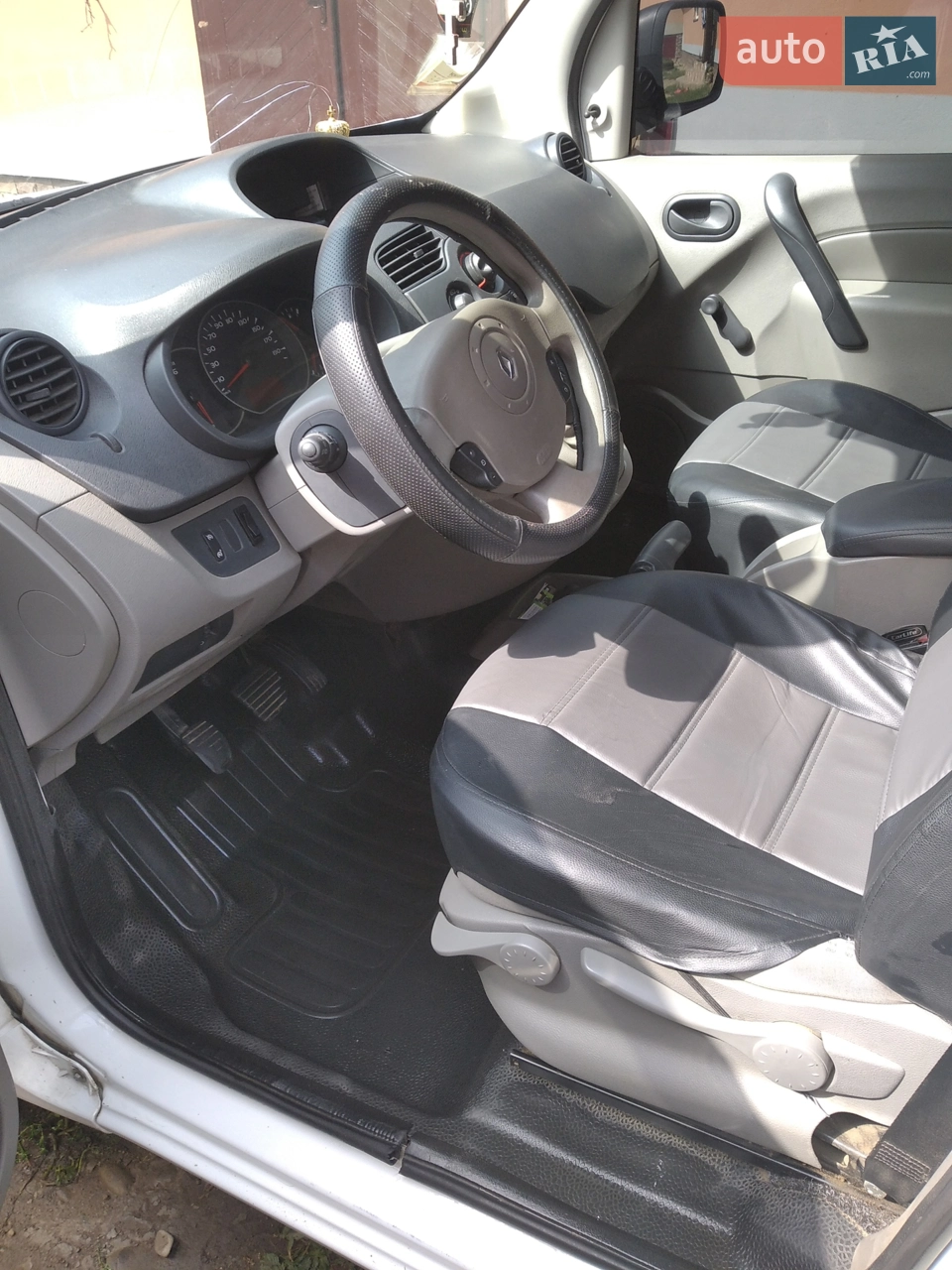 2010 Renault Kangoo - мініатюра 18