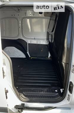 Грузовой фургон Renault Kangoo 2017 в 