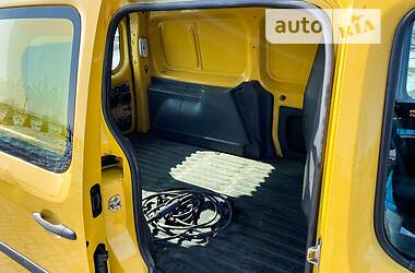 Вантажний фургон Renault Kangoo 2015 в Львові