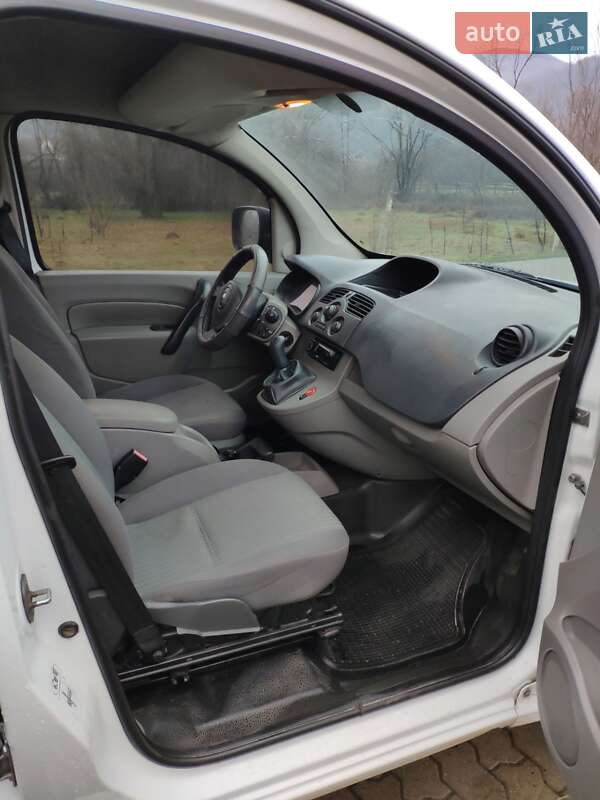 Мінівен Renault Kangoo 2009 в Сваляві фото 10 Мінівен Renault Kangoo 2009 в Сваляві