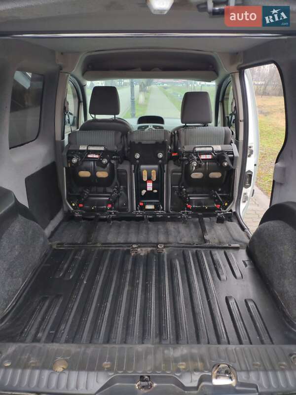 Мінівен Renault Kangoo 2009 в Сваляві фото 19 Мінівен Renault Kangoo 2009 в Сваляві