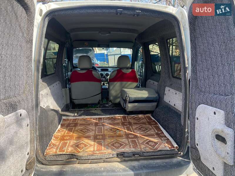 Минивэн Renault Kangoo 2004 в Кельменцах