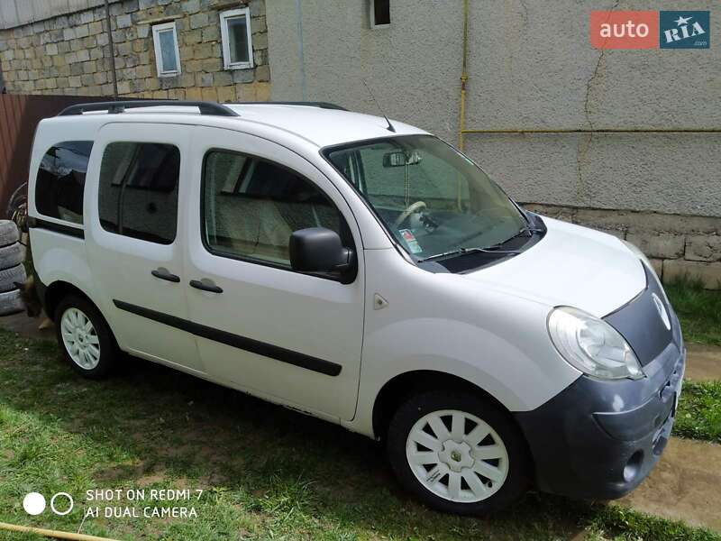 Мінівен Renault Kangoo 2010 в Тячеві
