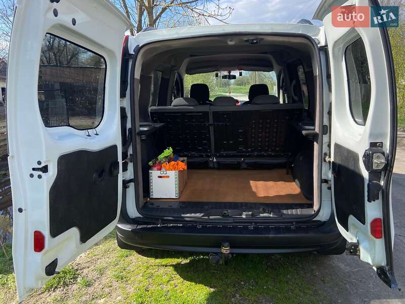 Мінівен Renault Kangoo 2009 в Звягелі