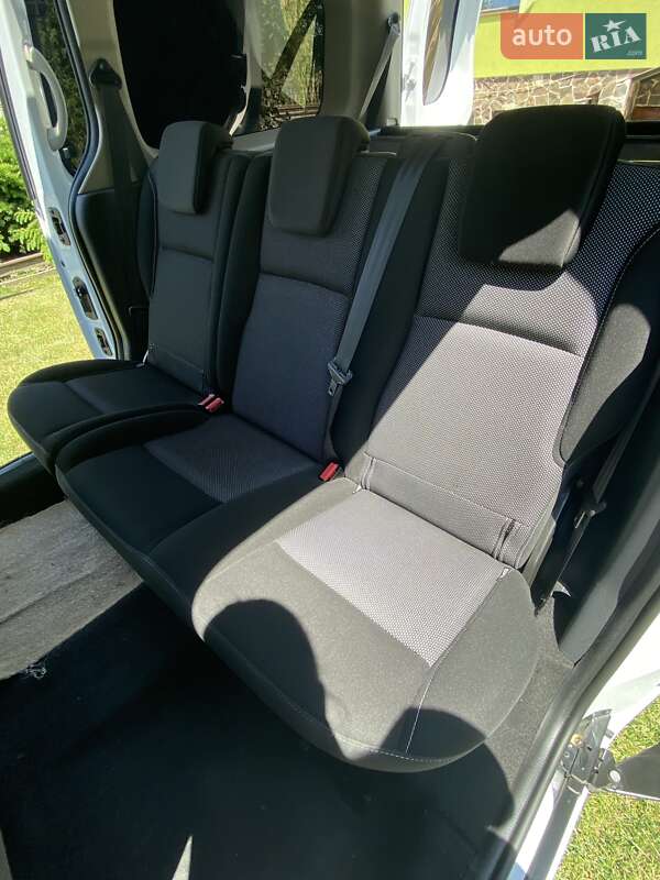 Минивэн Renault Kangoo 2014 в Владимире фото 8 Минивэн Renault Kangoo 2014 в Владимире