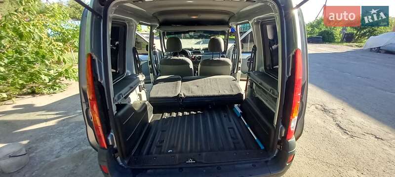 Минивэн Renault Kangoo 2004 в Литине