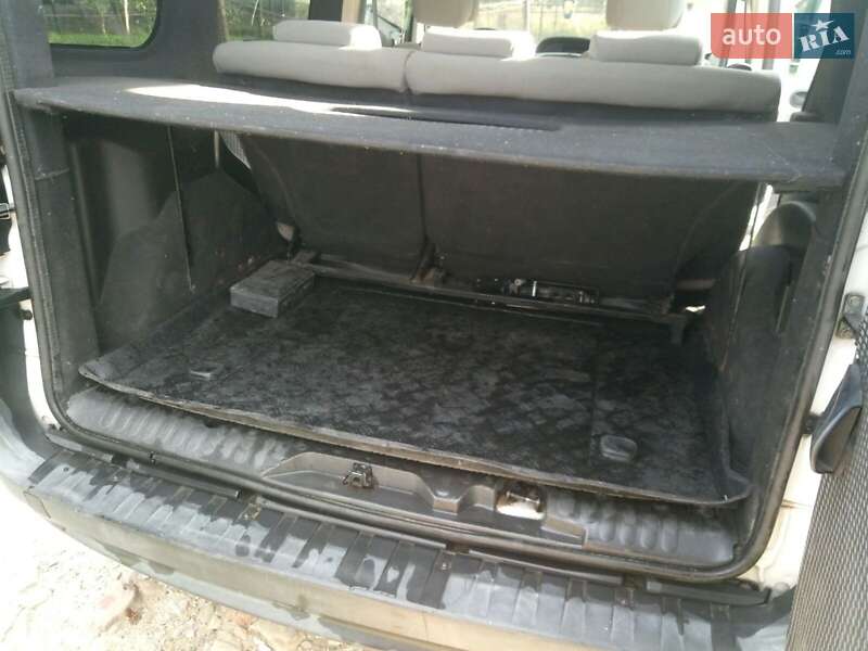 Минивэн Renault Kangoo 2009 в Дрогобыче