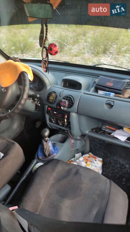 Минивэн Renault Kangoo 2001 в Хусте