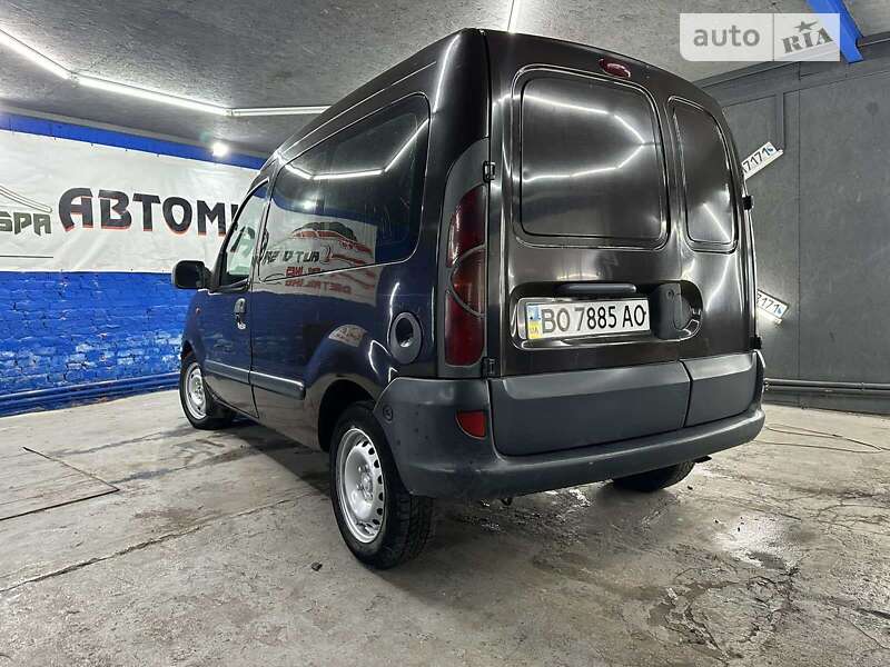 Минивэн Renault Kangoo 2000 в Шумске
