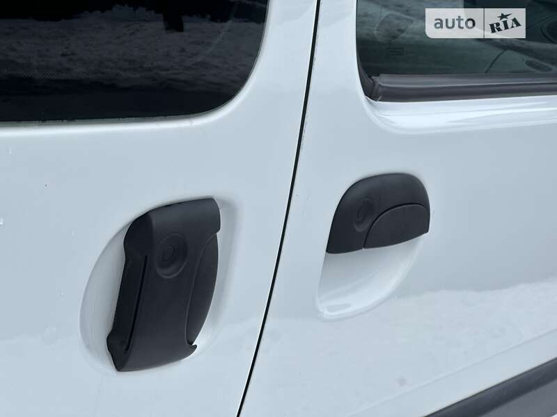 Минивэн Renault Kangoo 2005 в Ахтырке