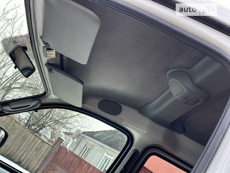 Минивэн Renault Kangoo 2005 в Ахтырке