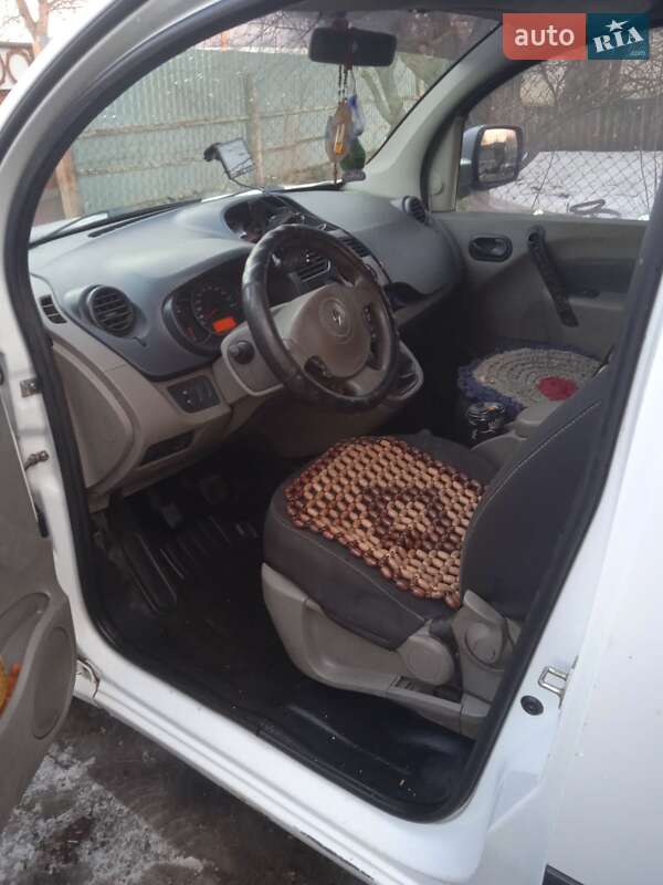 Минивэн Renault Kangoo 2008 в Старой Синяве