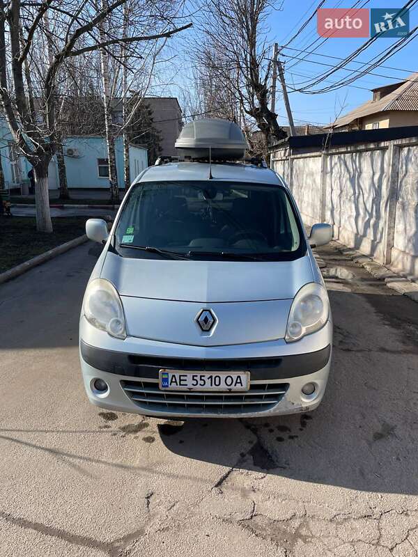 Минивэн Renault Kangoo 2010 в Кривом Роге