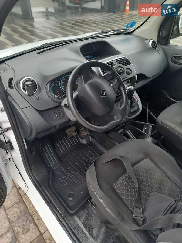 Вантажний фургон Renault Kangoo 2016 в Львові