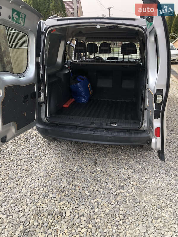 Мінівен Renault Kangoo 2014 в Чернівцях