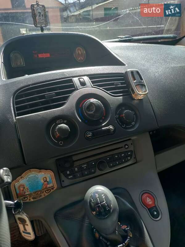 Минивэн Renault Kangoo 2010 в Шполе