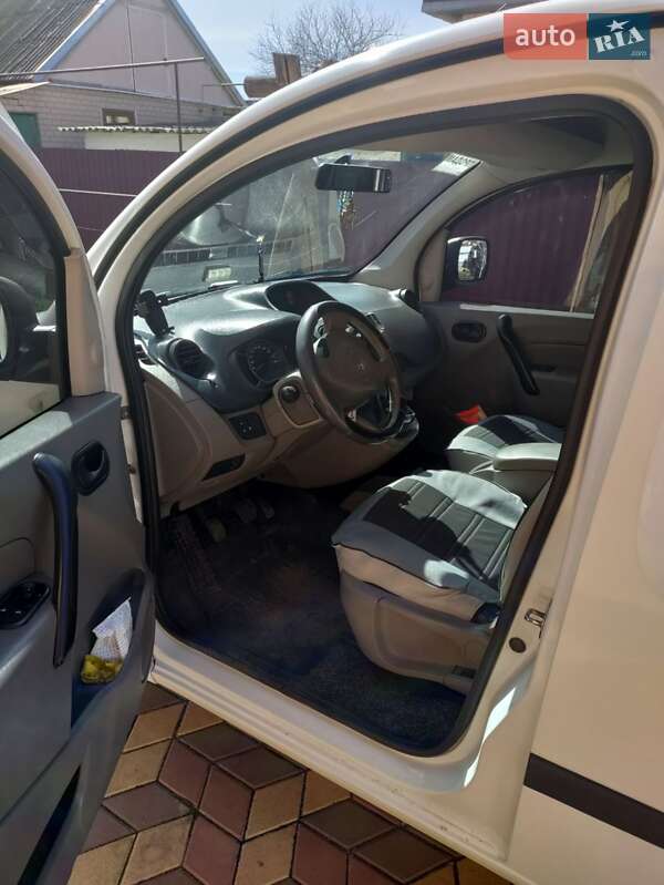 Минивэн Renault Kangoo 2010 в Шполе