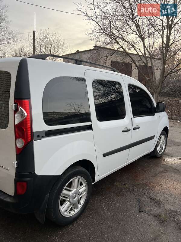 Минивэн Renault Kangoo 2011 в Желтых Водах