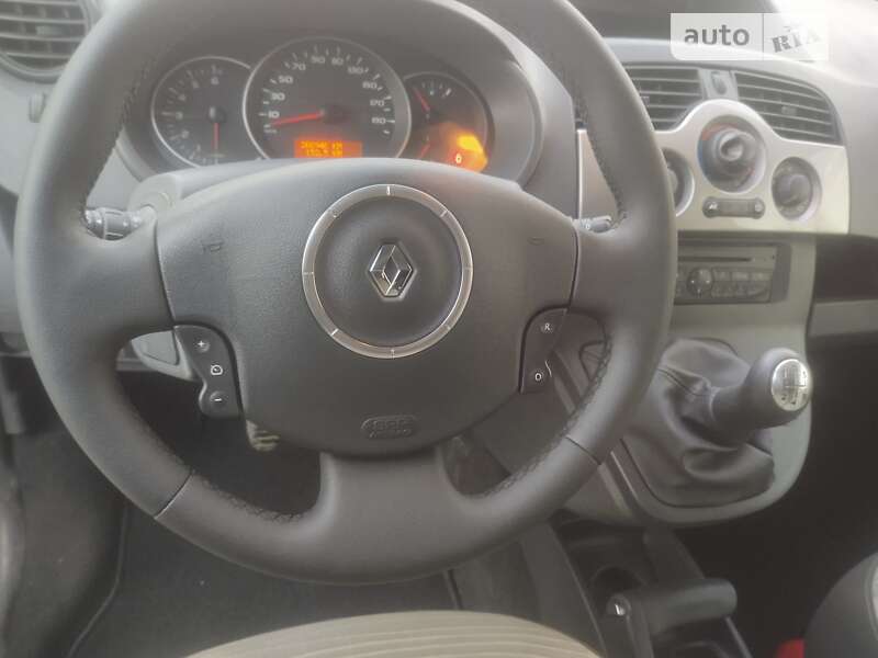 Минивэн Renault Kangoo 2011 в Дубно