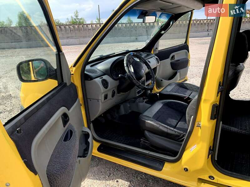 Минивэн Renault Kangoo 2003 в Дрогобыче