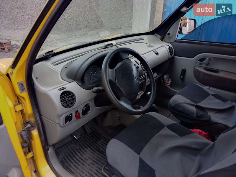 Минивэн Renault Kangoo 2002 в 