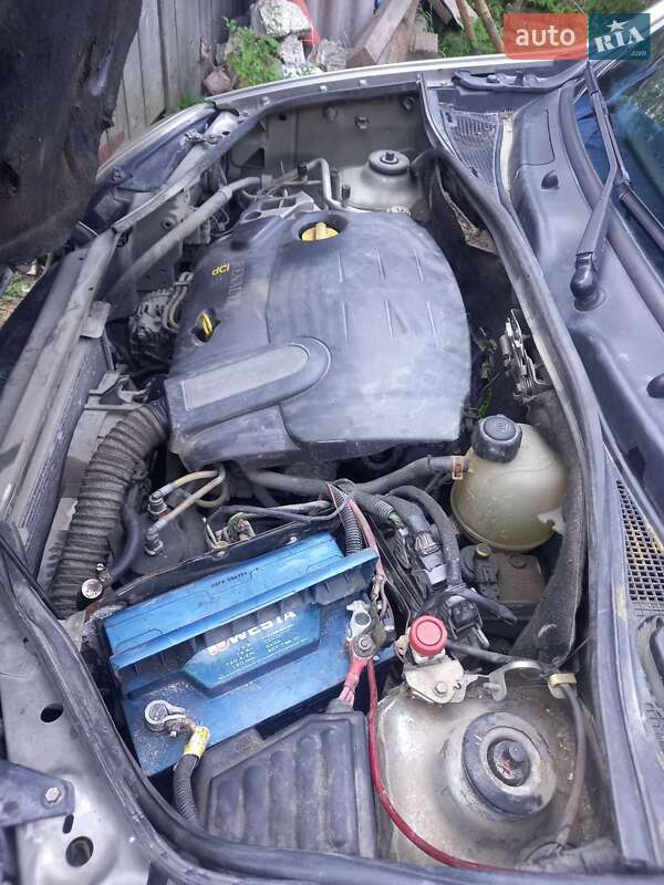 Мінівен Renault Kangoo 2004 в Чернівцях