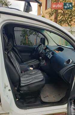 Минивэн Renault Kangoo 2012 в 