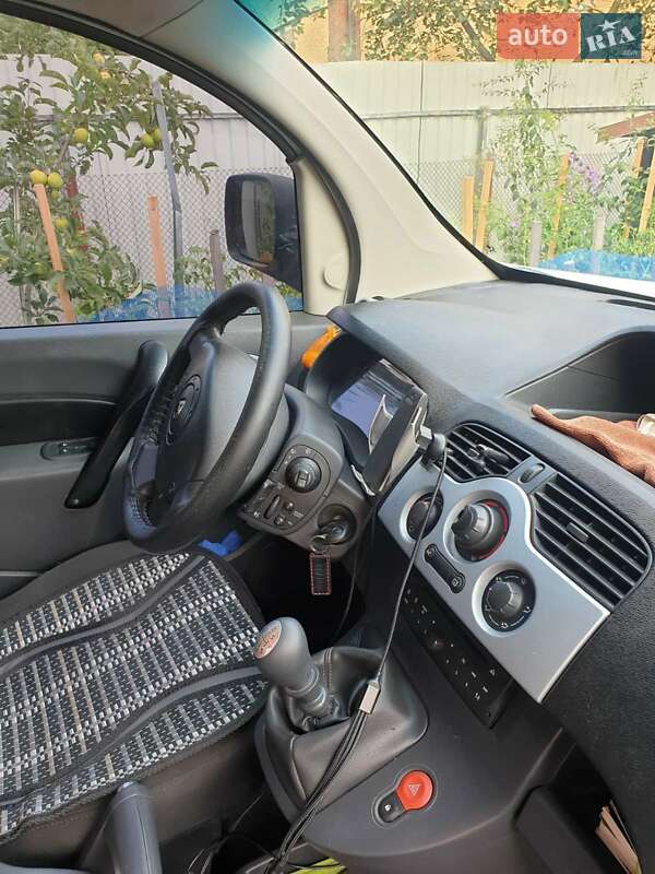 Мінівен Renault Kangoo 2012 в Івано-Франківську