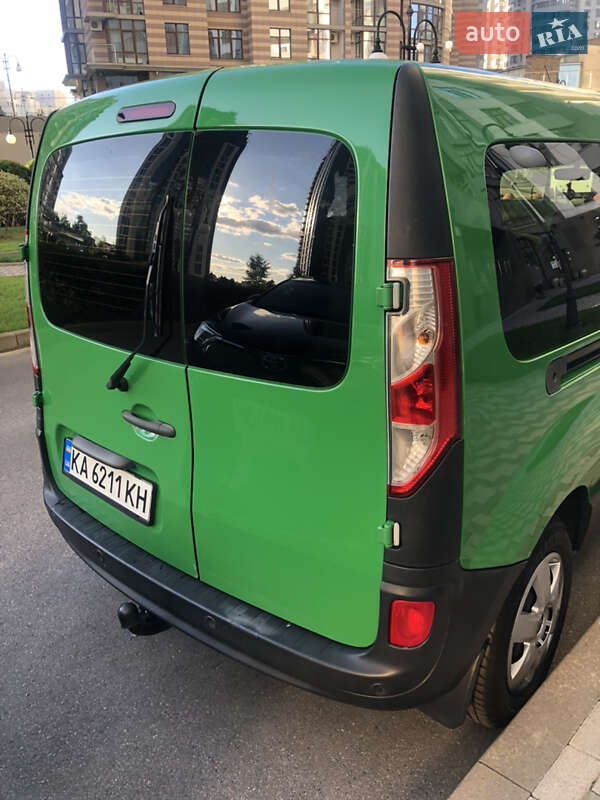 Минивэн Renault Kangoo 2016 в Киеве