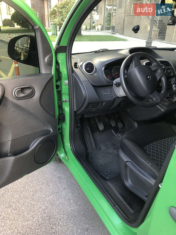 Минивэн Renault Kangoo 2016 в Киеве