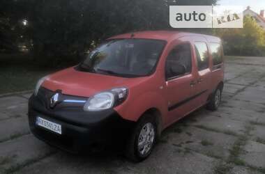 Вантажний фургон Renault Kangoo 2015 в Чернівцях