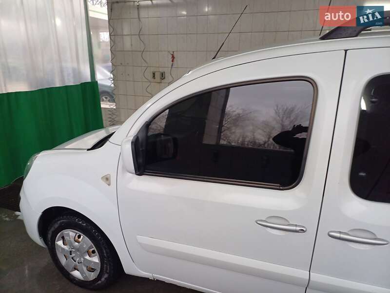 Минивэн Renault Kangoo 2011 в Кривом Роге