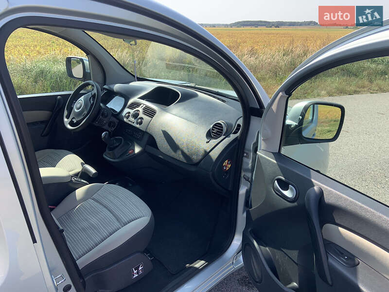 Мінівен Renault Kangoo 2012 в Ємільчиному