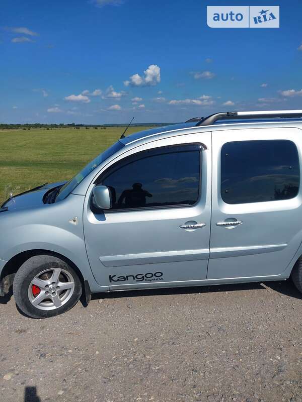 Минивэн Renault Kangoo 2011 в Лановцах