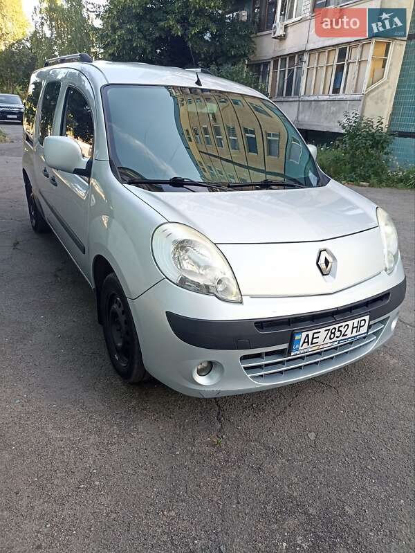 Мінівен Renault Kangoo 2011 в Дніпрі