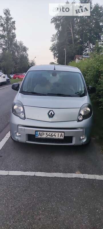 Минивэн Renault Kangoo 2012 в 