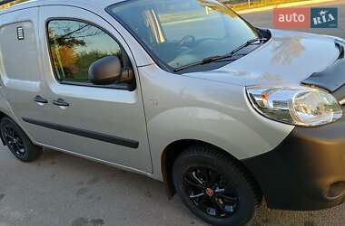 Грузовой фургон Renault Kangoo 2018 в 
