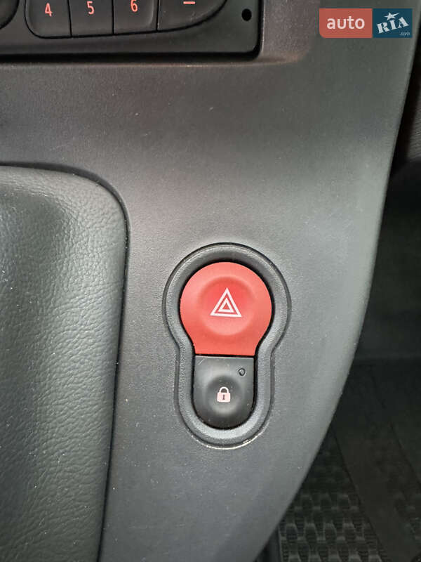 Грузовой фургон Renault Kangoo 2013 в Копычинце