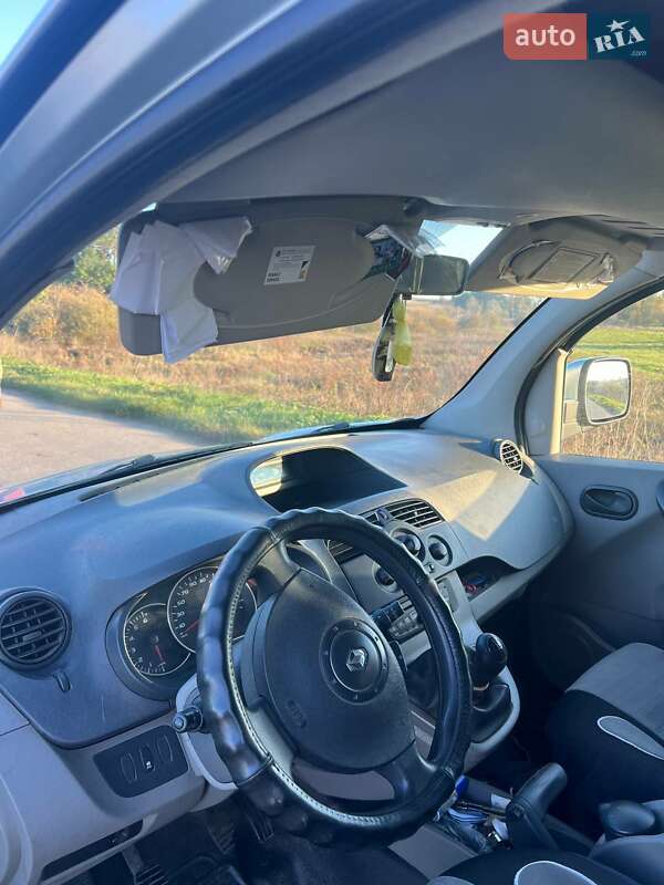 Мінівен Renault Kangoo 2010 в Тернополі