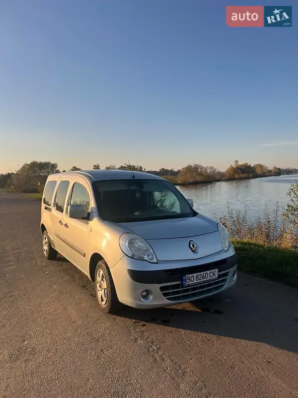 Мінівен Renault Kangoo 2010 в 