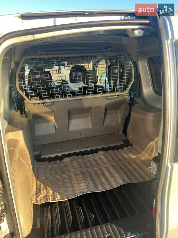Мінівен Renault Kangoo 2010 в Тернополі