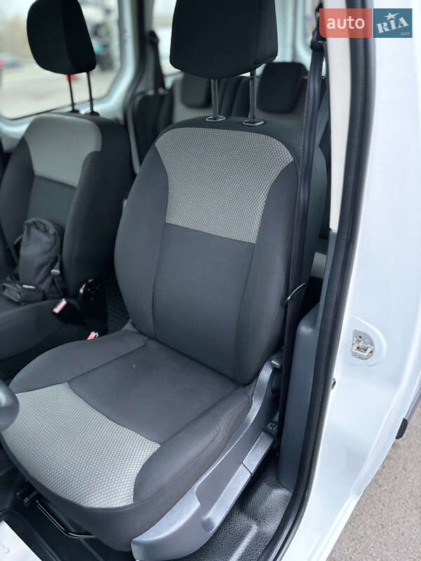 Минивэн Renault Kangoo 2019 в Дубно