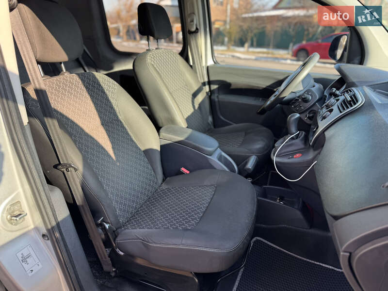 Минивэн Renault Kangoo 2016 в Киеве фото 7 Минивэн Renault Kangoo 2016 в Киеве