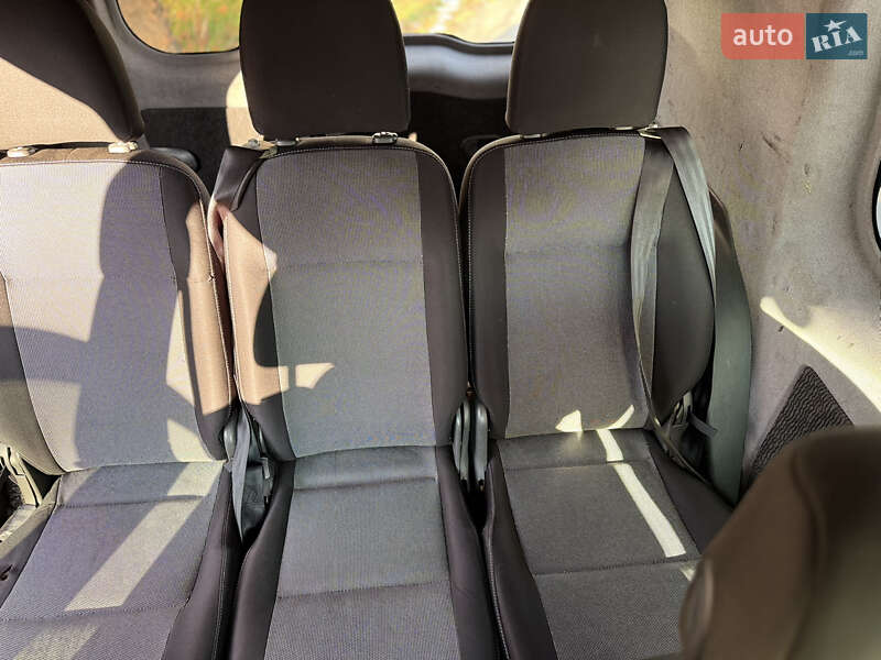 Минивэн Renault Kangoo 2016 в Киеве фото 9 Минивэн Renault Kangoo 2016 в Киеве