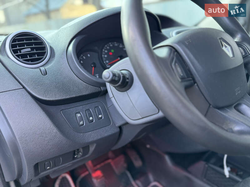 Минивэн Renault Kangoo 2016 в Киеве фото 18 Минивэн Renault Kangoo 2016 в Киеве